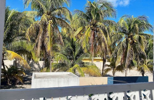Telchac Puerto House | One Minute Walk to the Beach!