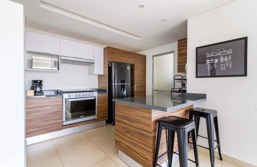 Zapopan Condo | Charming and Secure Apartment