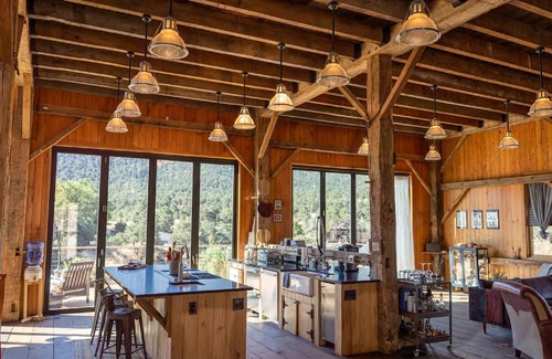 Howard Cabin | LUXURY LODGE ON THE ARKANSAS RIVER NEAR SALIDA COLORADO