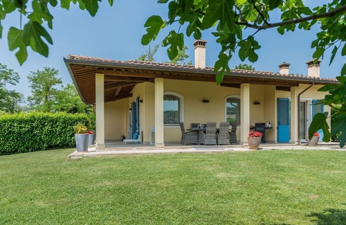 Acqualagna Villa | Villa Margot 9 - Five Bedroom Villa, Sleeps 9