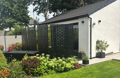 Bolton Cottage | Cottage - Sleeps 2, Patio & Free On-Road Parking