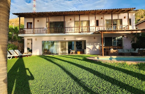Las Pocitas House | CasaPia in front of the Sea! Mancora.