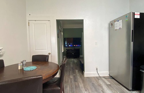 Inner Mission Apartment | Stylish Mission/Valencia 1BR – Prime Location