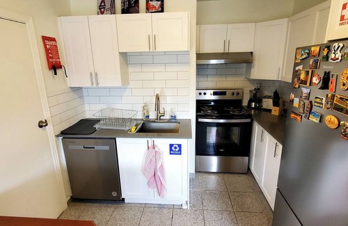 Weston House | Cozy 3 bed 2 bath in Weston Village