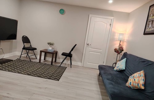 Markham House | 1 bedroom private Basement suite in the Heart of Markham