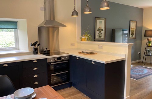Letham Grange Cottage | Charming modernised country cottage retreat near woodland walk and coast