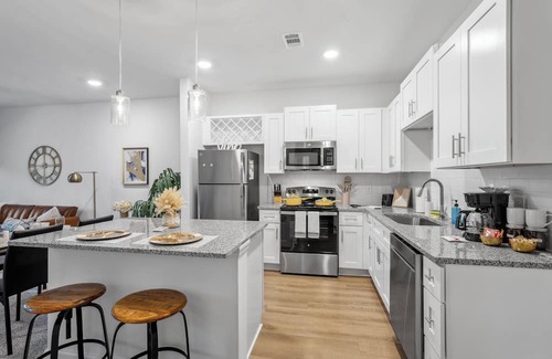 Yulee Apartment | Luxurious Apartments - Pool Gym Bikes