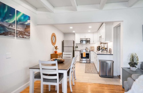 Santa Maria House | Updated 3 Bd Home | Pet Friendly | Backyard Oasis