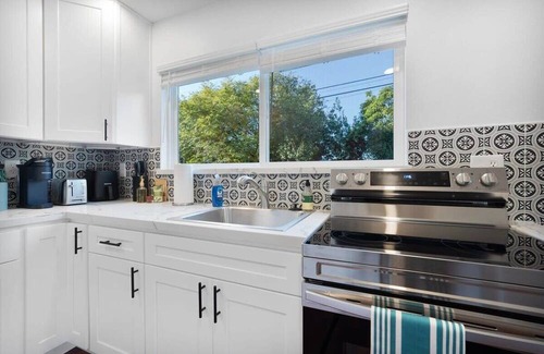 Santa Maria Apartment | Pet Friendly |Updated |Centrally Located