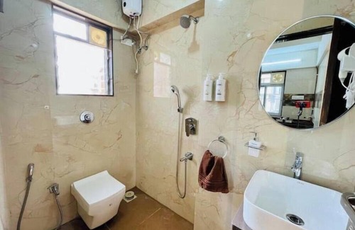 Kandivali East Apartment | Mini Apartment with Kitchenette at Malad West