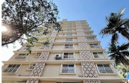 Kandivali East Apartment | Mini Apartment with Kitchenette at Malad West