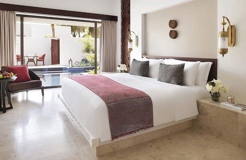 Salalah Hotel | Relaxing Group Stay! 3 Spacious Units w/Plunge Pool! Beach, Gym, & Spa Access!