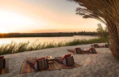 Salalah Apartment | Romantic Getaway w/Pool & Spa, Free Parking! Close to Al Haffa Beach!