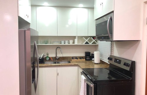 Barbican Apartment | Cozy one bedroom apartment with swimming pool in Upper Kingston (Liguanea)