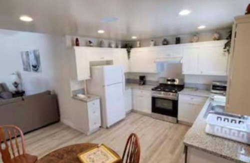 Santa Maria House | 3 bedroom/2 bath home in a residential area located in Orcutt