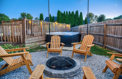 Maxwell House | Game Room, Pool & Hot Tub/Sleeps 14/Pet Friendly