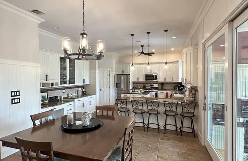 Seaford House | Ryder Cup! 4 beds 3.5 Bath house w/views in Seaford, LG Den w/Pool TBL, A/C