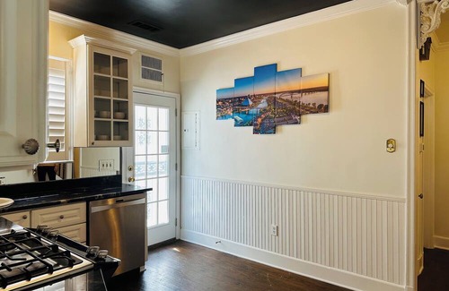 Central Gardens House | 3-bedroom house in awesome Memphis with AC