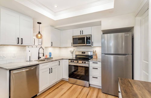 Dillsburg Apartment | The Forest Escape: a newly renovated basement apartment nestled in the woods