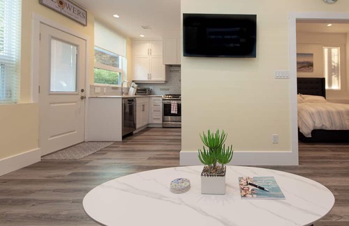 Sidney Apartment | Sidney Solace – 1BR Suite Minutes from Waterfront