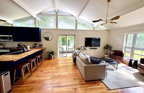 Parksville House | 3-bedroom house in beautiful Parksville with AC