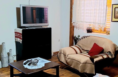 Staro Petrovo Selo Cottage | Marvelous 2-bedroom cottage in Staro Petrovo Selo