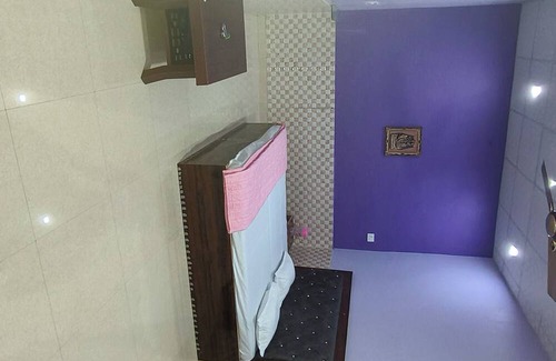 Mathura House | Tranquil 2-bedroom house in charming Mathura with AC