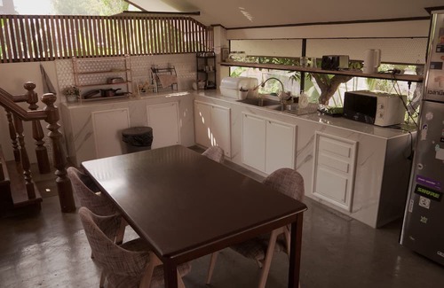 Chang Phueak House | Sunny Bedroom with AC in Prime Location - Peaceful Stay in Modern Thai House