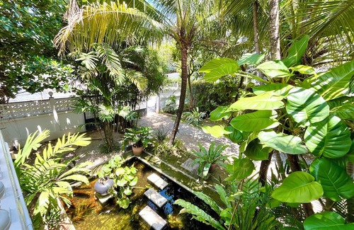 Chang Phueak House | Sunny Bedroom with AC in Prime Location - Peaceful Stay in Modern Thai House