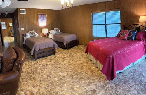 Barksdale Cabin | Mountain View Lodge- Riverfront 23-Acre Ranch