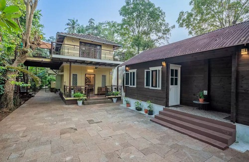 Marra House | Casa Nona- Peaceful Wooden Cottages in North Goa
