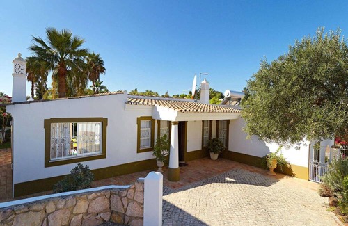 Albufeira Villa | Oliveira - Two Bedroom Villa, Sleeps 4
