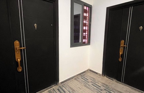 Eastern Region Apartment | Marvelous apartment with AC in vibrant Somanya
