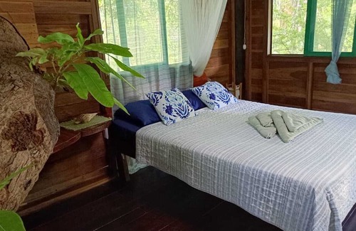 Cahuita Cabin | Casa Mango – Unique Treehouse in Cahuita