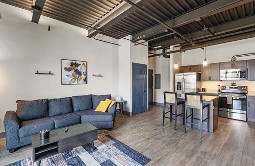 Stuart Apartment | Luxury Downtown Condo with Fire Place