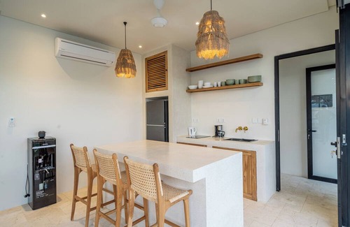 Uluwatu Villa | 3BR Villa in Central Uluwatu – Walk to Beach