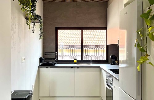 Betera Apartment | Bright boutique apartment 5 min from the subway