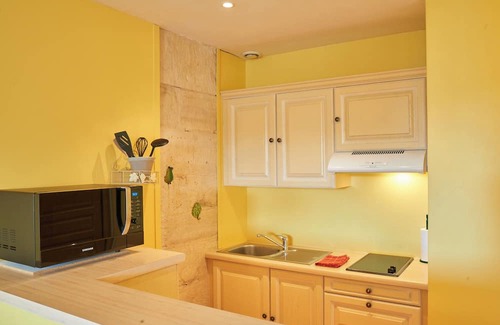 La Palme Apartment | Quiet, comfortable studio, swimming pool, private parking. Near Leucate/Sigean