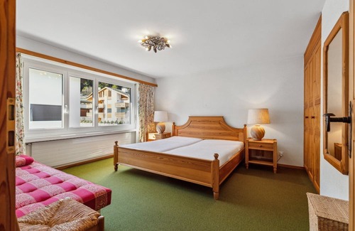 Laax Apartment | Laax 365 Ski IN & Ski OUT - Bike & Relax with a view of the mountains, up to 6 people
