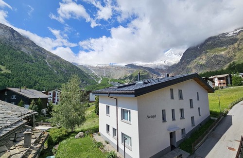Saas-Fee Apartment | Ski-in, ski-out on the 2nd floor of house Cresta
