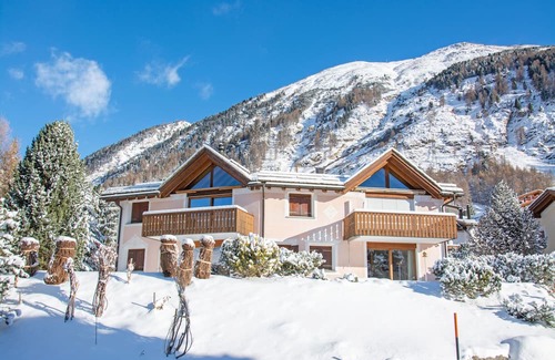 Pontresina Apartment | Holiday apartment Pontresina for 1 - 4 persons with 2 bedrooms - Holiday apartment in one or multi-f