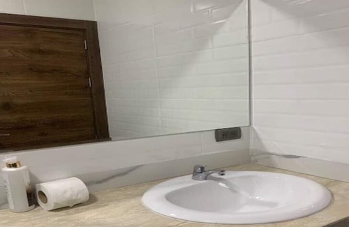 Guayaquil Apartment | Double Suite Near the Airport
