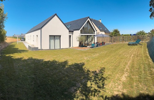 Goulven House | Welcome to Marius and Augustin's
