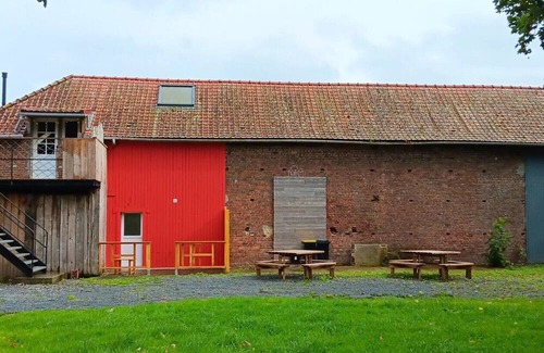 Franleu House | Holiday Home 'La Pause Picarde - Baie De Somme' with Private Terrace, Shared Garden and Wi-Fi