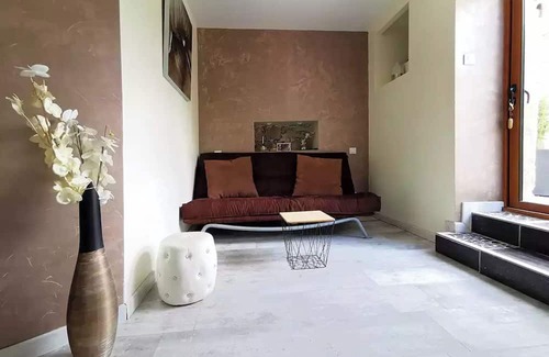 Mostuejouls Bed & Breakfast | Bed and Breakfast 'Chambres D'hôtes - Les Baumes' with Shared Pool, Wi-Fi and Air Conditioning