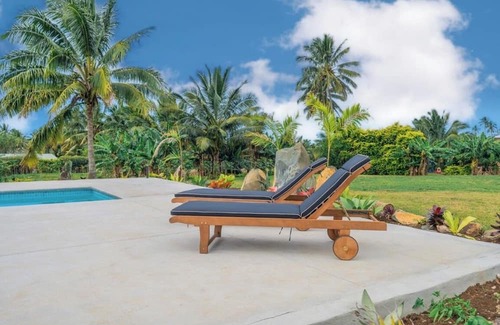 Matavera House | Enua Tipani Pool Villan Quiet Convenient location Modern Finishes Sleeps 8
