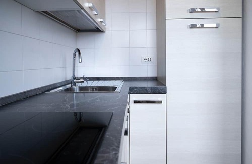 Citta Bassa Apartment | Apartment 'Enzina' with Wi-Fi and Air Conditioning