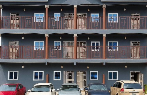 Kasoa Apartment | Chic 1-bedroom apartment with fitness room and AC in Kasoa