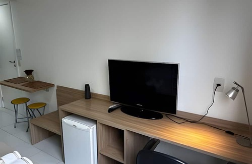 Jacarepagua House | Suite with mini kitchen and pool