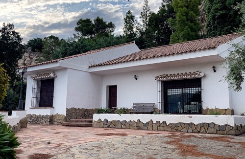 Zahara de la Sierra Ski Chalet | Villa Zahara de la Sierra
